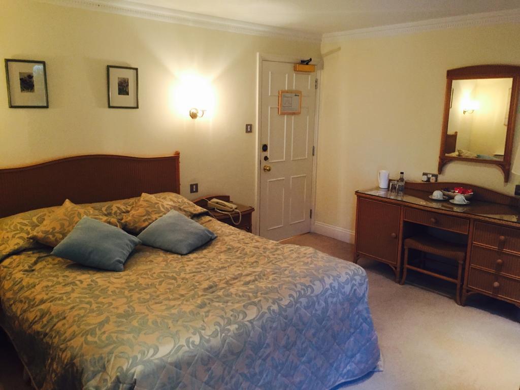 Millhouse Hotel And Riverside Restaurant Sharnbrook Luaran gambar