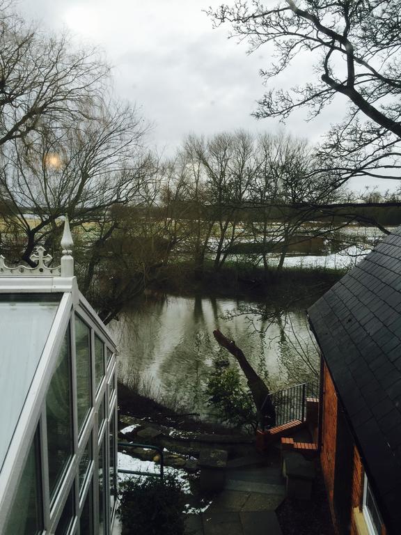 Millhouse Hotel And Riverside Restaurant Sharnbrook Bilik gambar