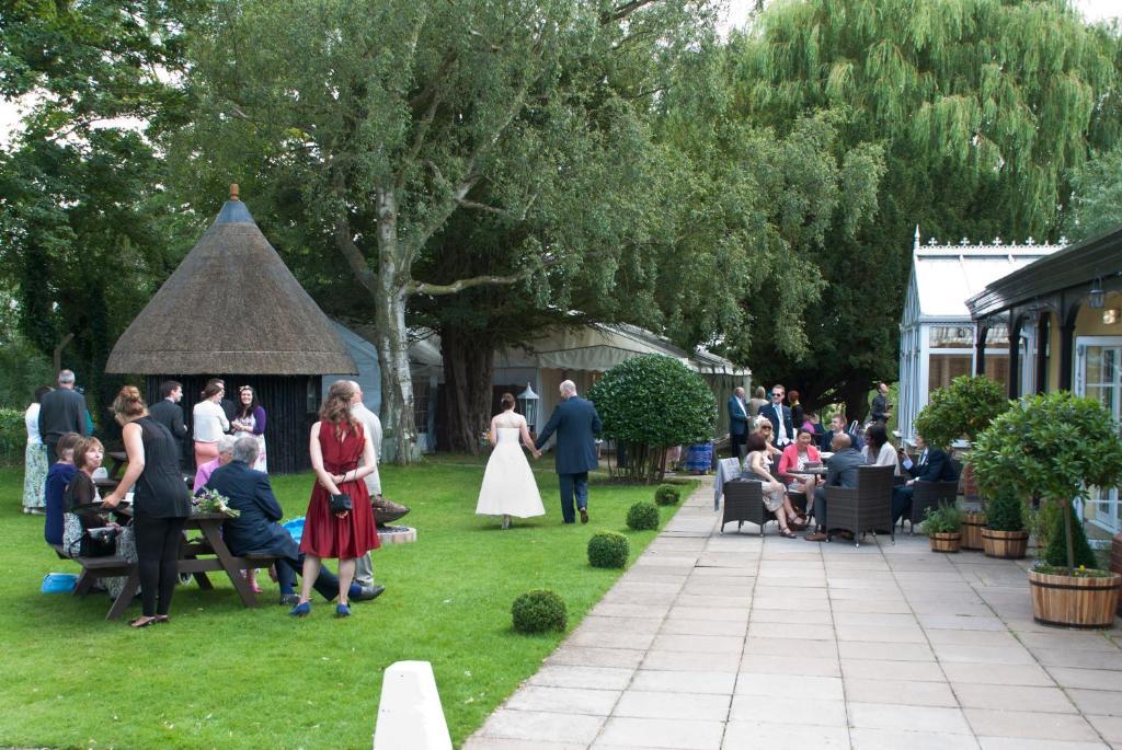 Millhouse Hotel And Riverside Restaurant Sharnbrook Luaran gambar