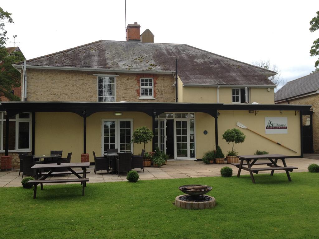 Millhouse Hotel And Riverside Restaurant Sharnbrook Luaran gambar